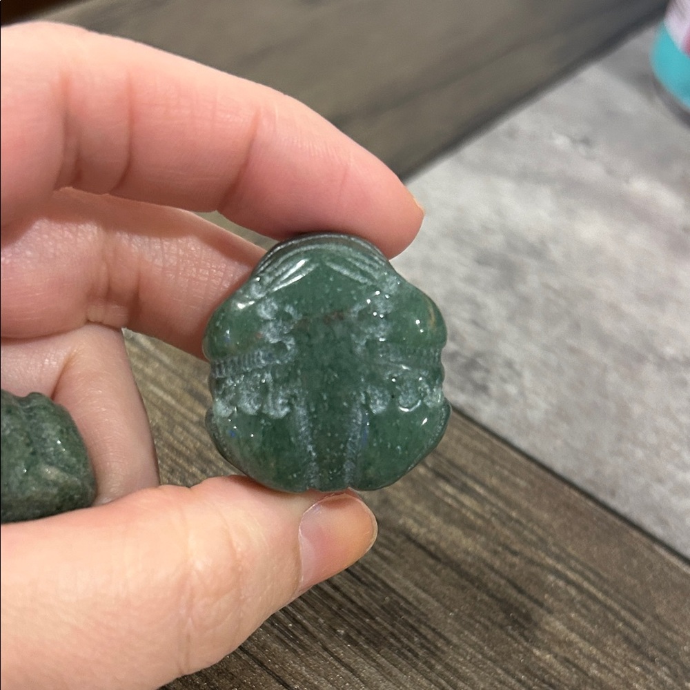 Green Aventurine Toad Figurine - Picture 11 of 13